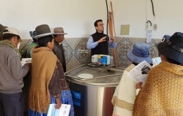 Schulung im Milchsammelzentrum - Bolivien